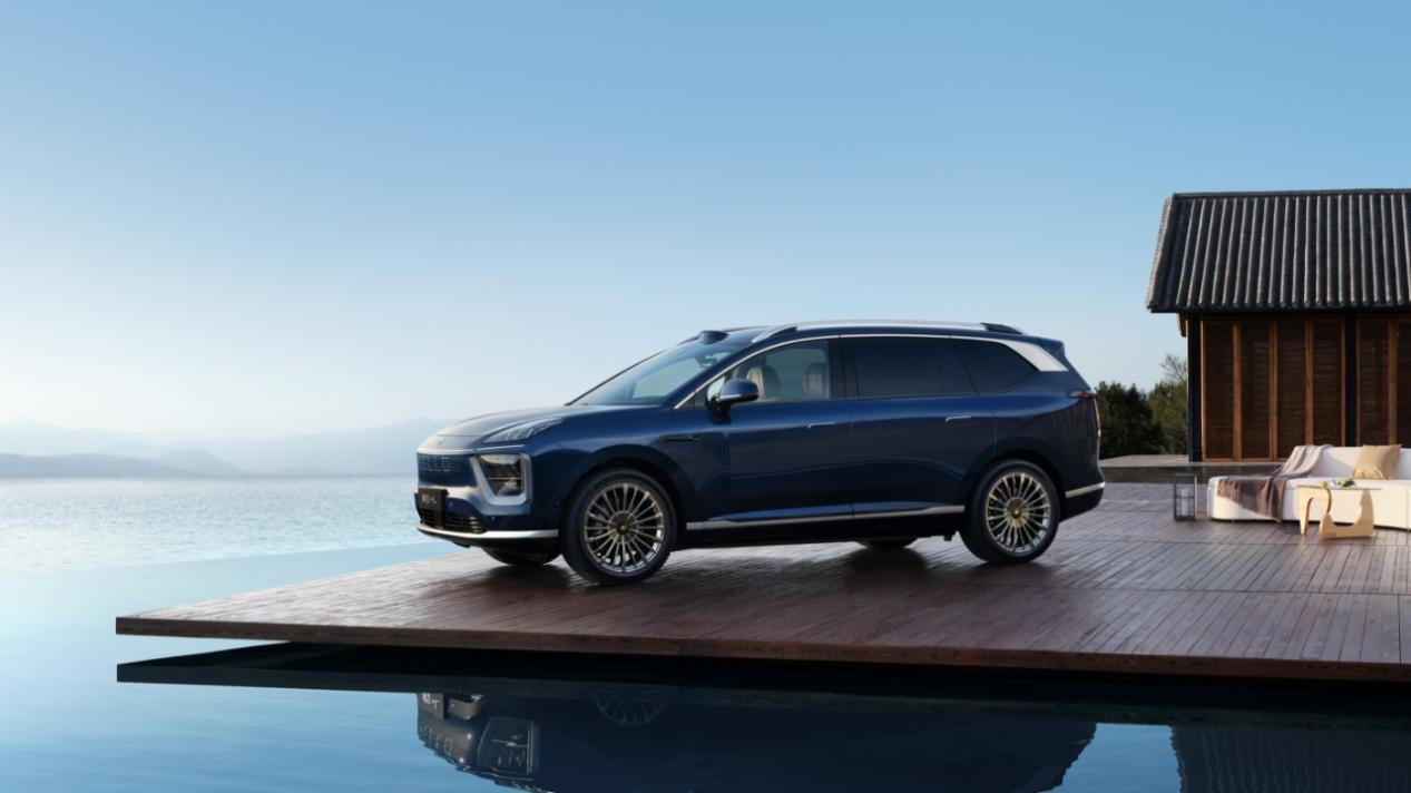 承接广汽集团“星灵智行”智能化战略，广汽昊铂HL同步启动预售发布