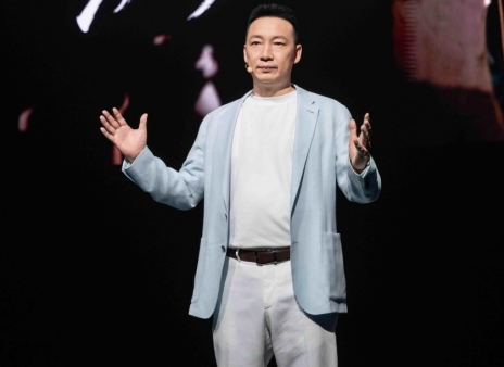 轻旗舰荣耀400系列发布，冠绝档位之作重构市场格局