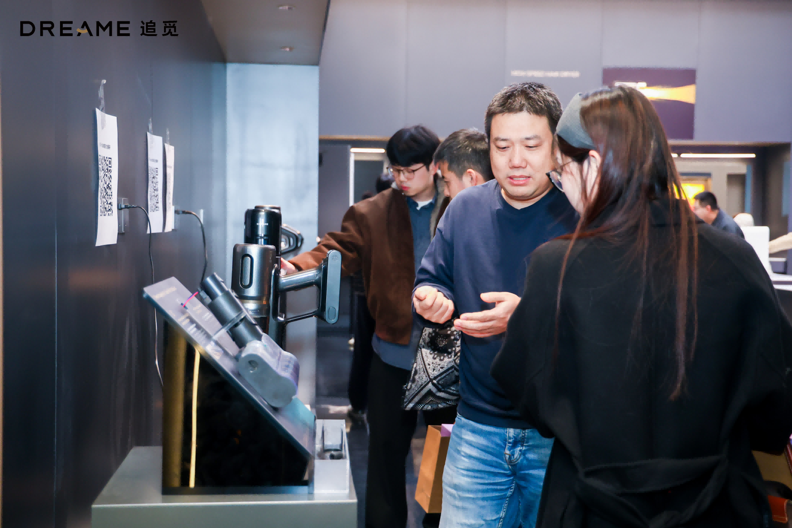 20+权威媒体、10+顶级投资人齐聚，追觅吸尘器媒体开放日，解锁高端市场破局密码...