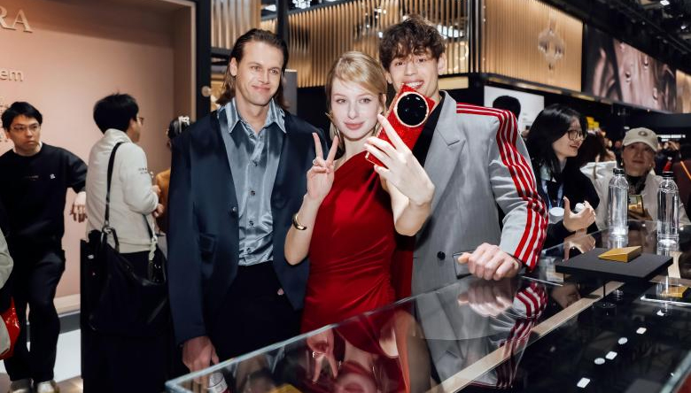 全球首创！追觅AURORA在传统宇宙外点亮另一片星河