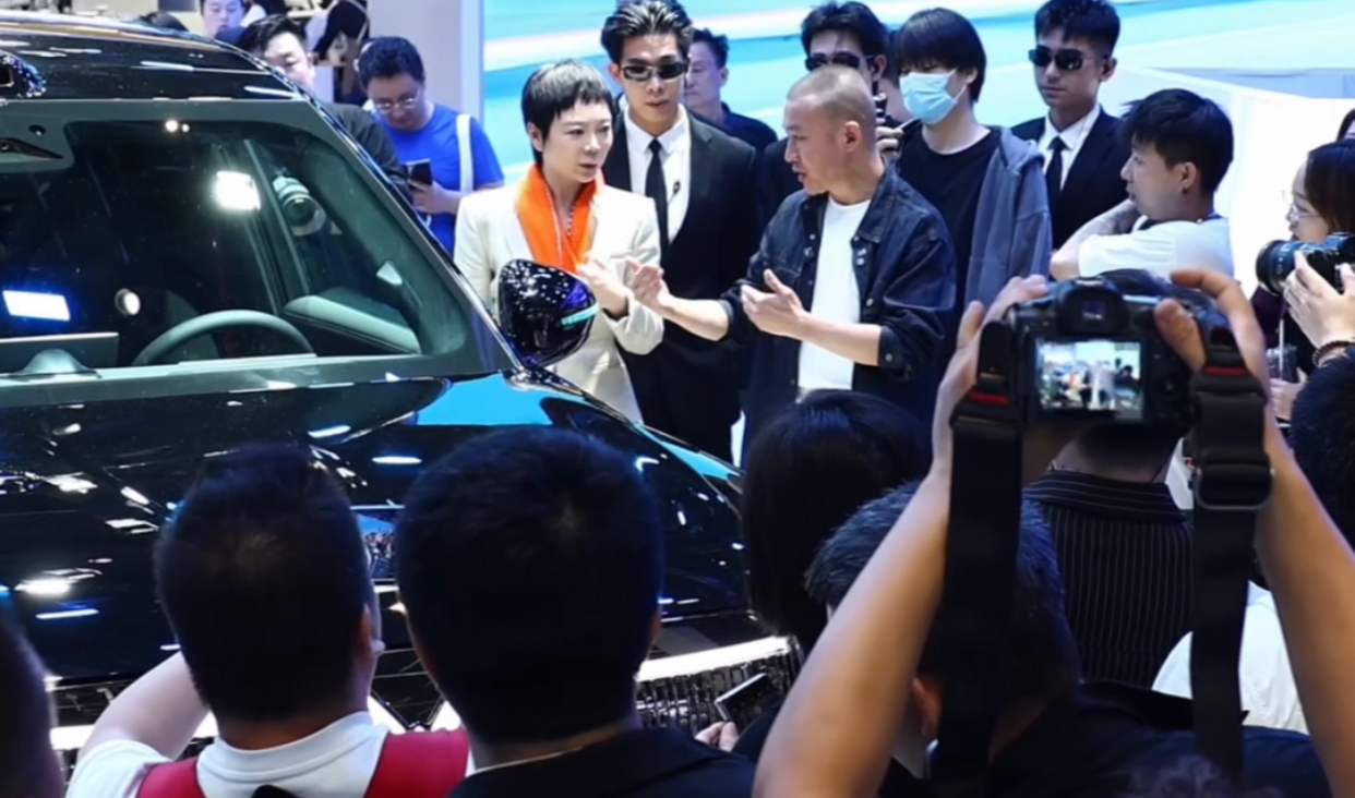 车展压迫感最强的品牌来了，央企整活之王头衔给到岚图