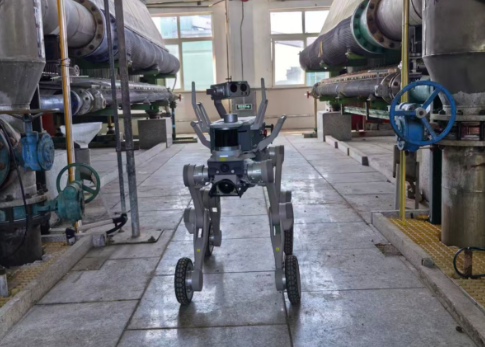 继人形出货量第一后，智元四足机器人业务2026H1出货量登顶行业应用领域第一...