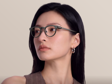 极米记得 AI 显示眼镜 MemoMind One 10 月 15 日预售开启：从一副好眼镜，到一副真正有用的专业AI 眼镜...